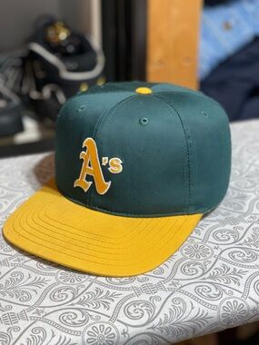 Vintage American Needle Oakland A’s Embroidered SnapBack